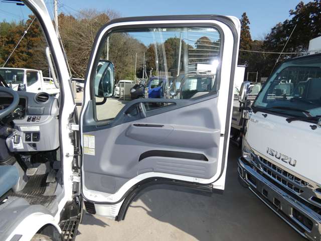 Mitsubishi Fuso Canter 10