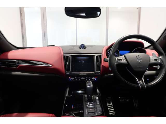 Maserati Levante 6