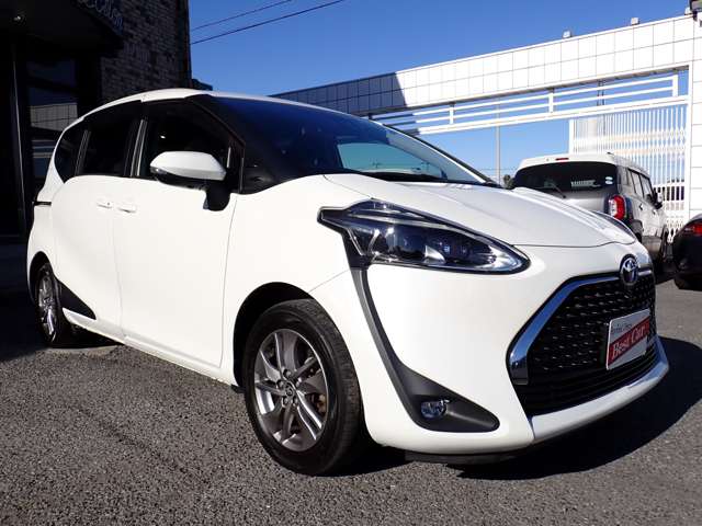 Toyota Sienta 6