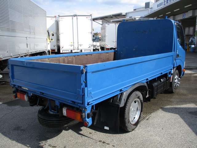 Hino Dutro 6