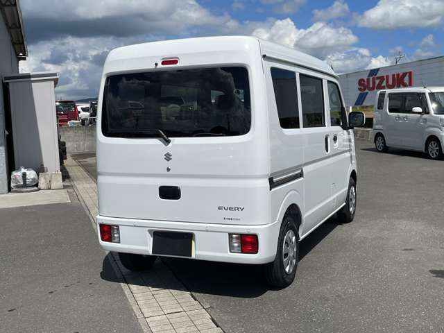 Suzuki Every 9