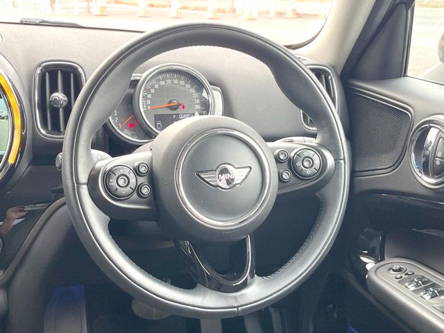 MINI Crossover 12