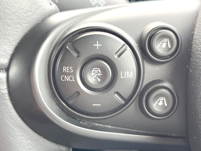 MINI Crossover 6