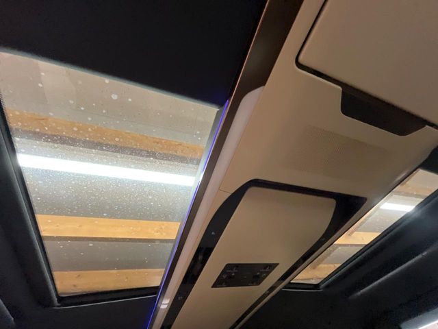 Toyota Alphard 3