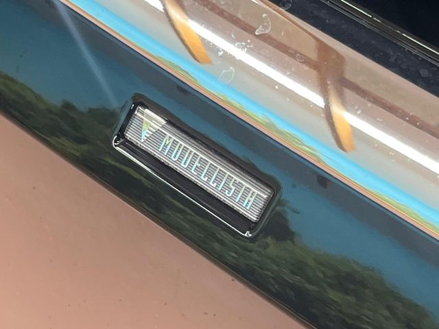 Toyota Alphard 4