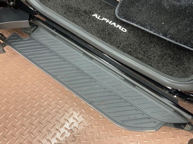 Toyota Alphard 7