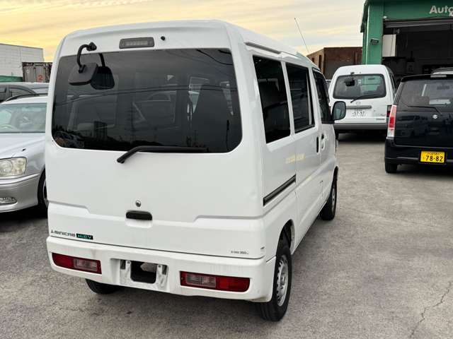 Mitsubishi Minicab MiEV 9