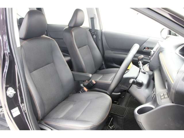 Toyota Sienta 6