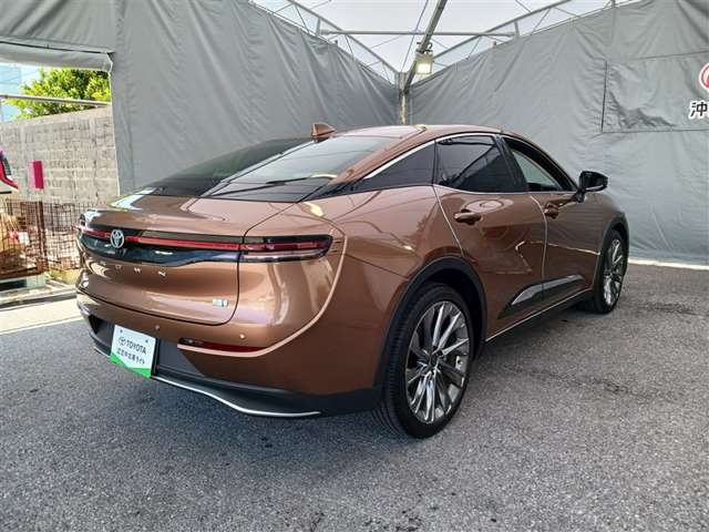 Toyota Crown Crossover 6