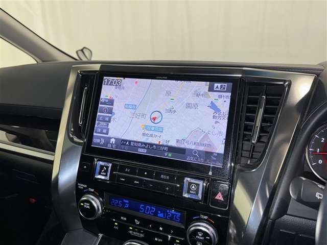 Toyota Alphard 12