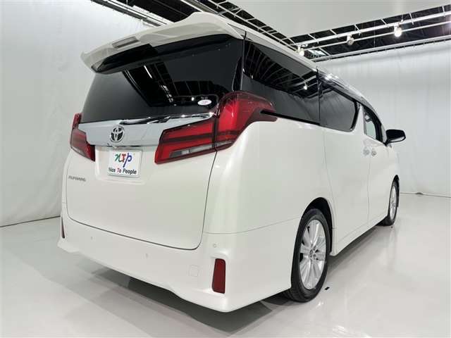 Toyota Alphard 7