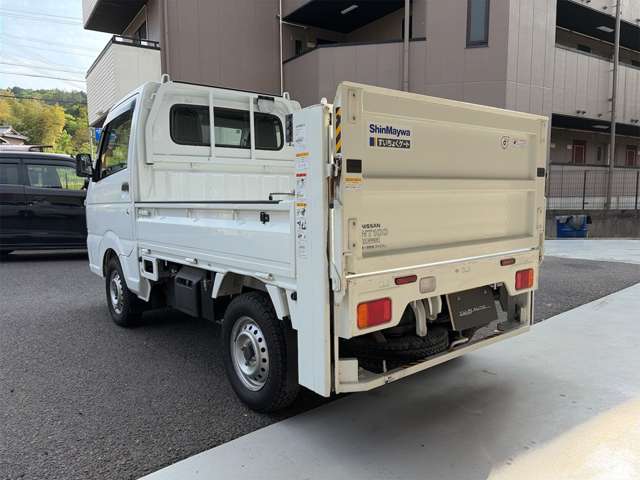 Nissan NT100 Clipper 11