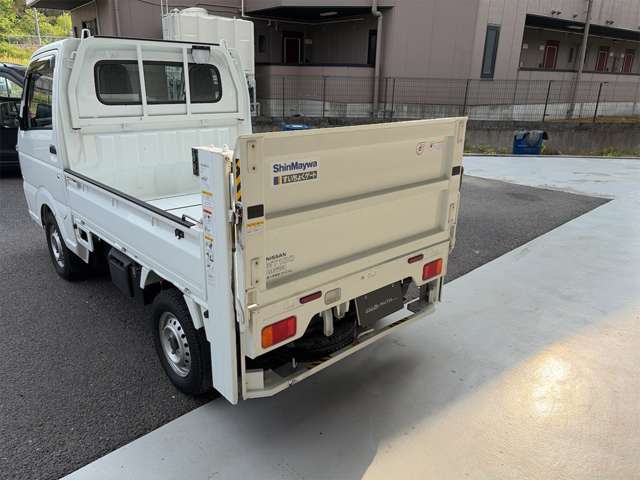 Nissan NT100 Clipper 4