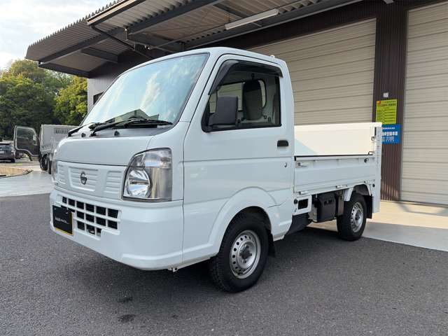 Nissan NT100 Clipper 9