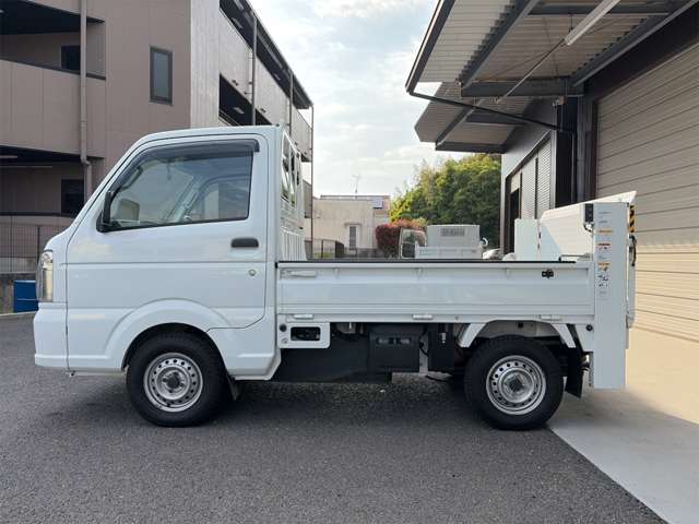 Nissan NT100 Clipper 10