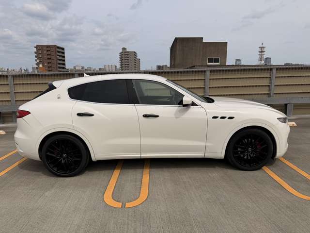Maserati Levante 3