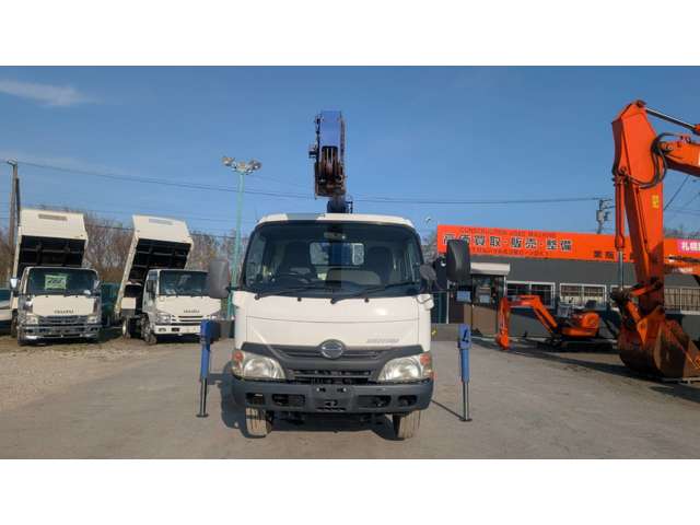 Hino Dutro 2