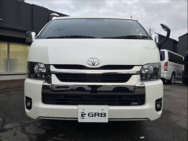 Toyota Hiace Van 2