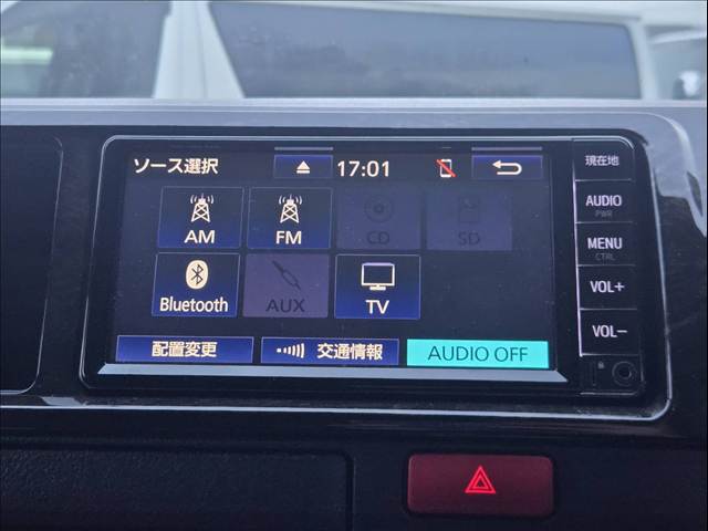 Toyota Hiace Van 8