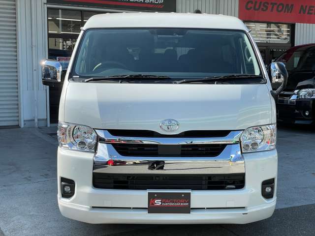Toyota Hiace 11