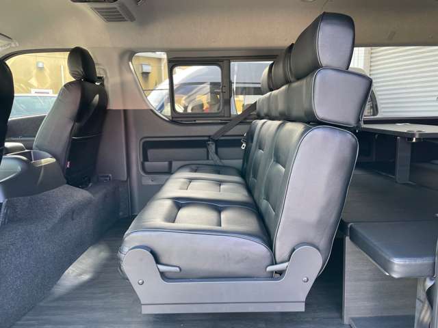 Toyota Hiace 3