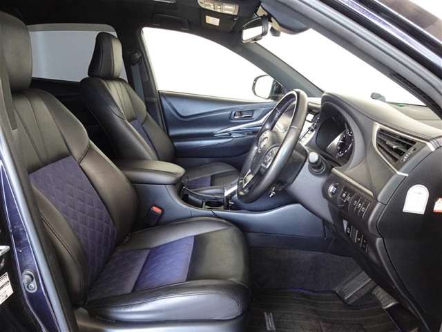 Toyota Harrier 4