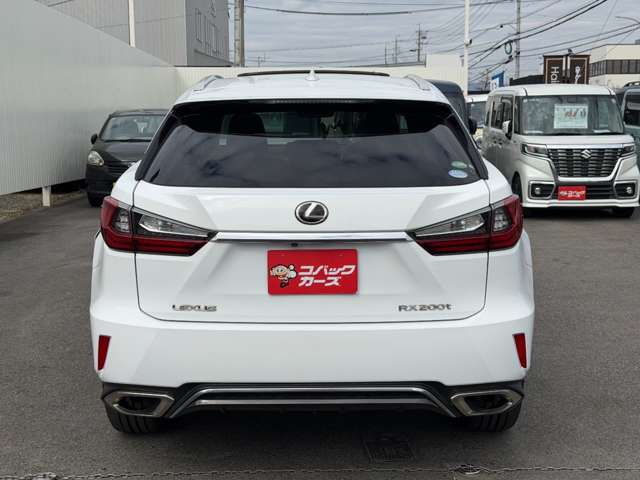 Lexus RX 9