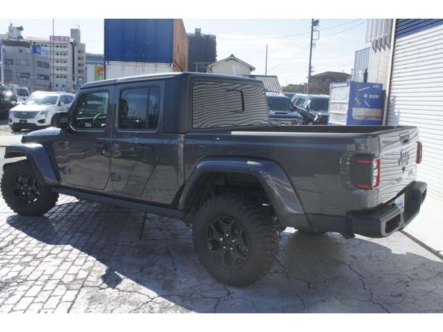 Jeep Gladiator 8