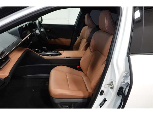 Toyota Crown Sport 6