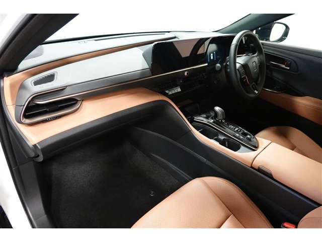 Toyota Crown Sport 9