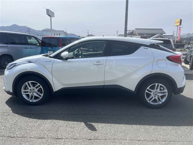 Toyota C-HR 4