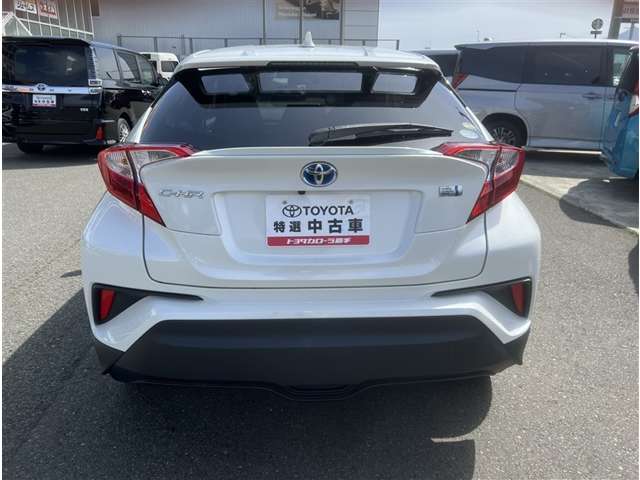 Toyota C-HR 6