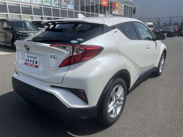 Toyota C-HR 7