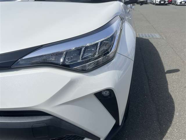 Toyota C-HR 10