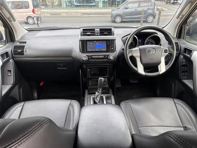 Toyota Land Cruiser Prado 8