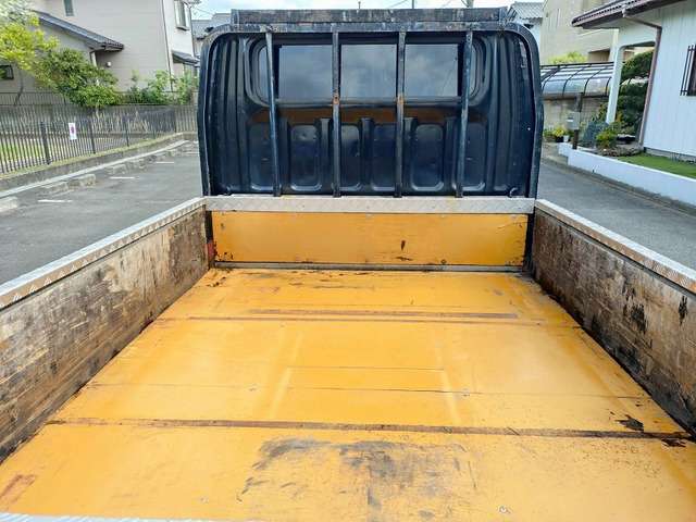 Mitsubishi Fuso Canter Guts 11