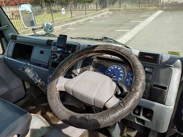 Mitsubishi Fuso Canter Guts 3