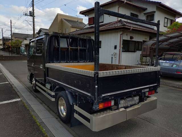 Mitsubishi Fuso Canter Guts 6