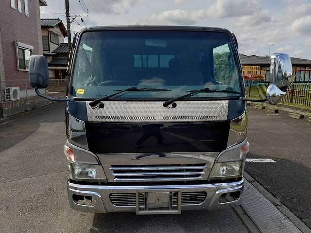 Mitsubishi Fuso Canter Guts 7