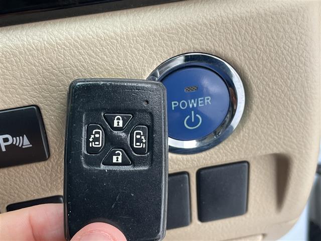 Toyota Alphard Hybrid 9