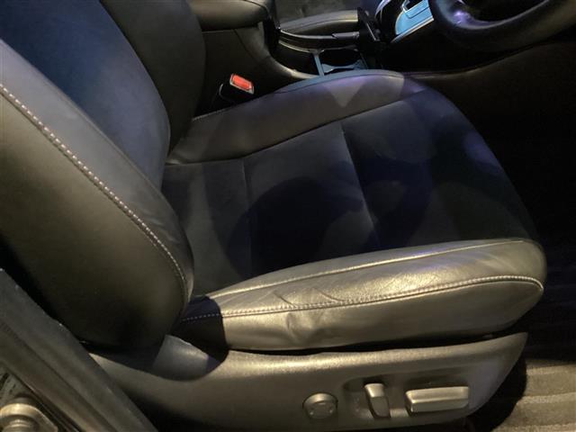 Toyota Harrier 6