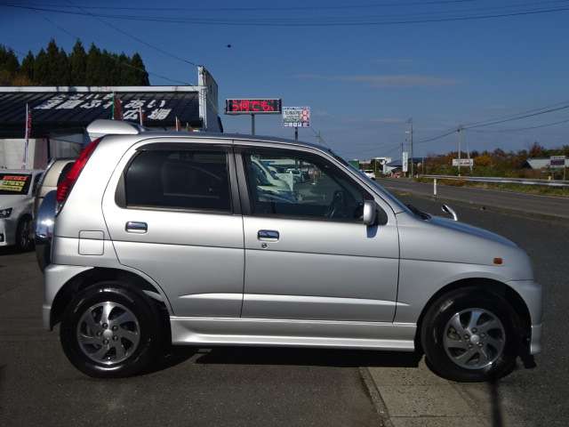 Daihatsu Terios Kid 5