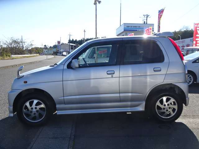 Daihatsu Terios Kid 6