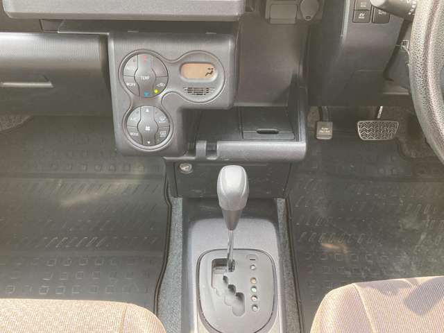 Toyota Probox Van 12