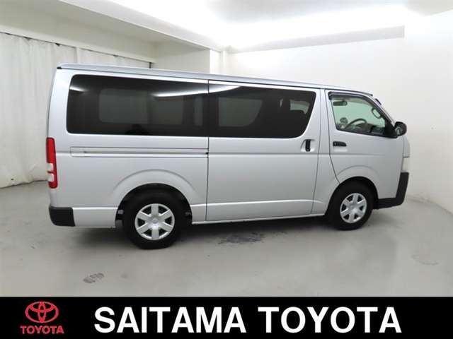 Toyota Regius Ace 8