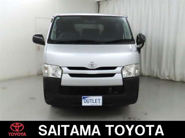 Toyota Regius Ace 9
