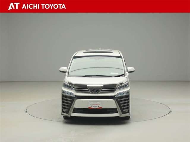 Toyota Vellfire 9