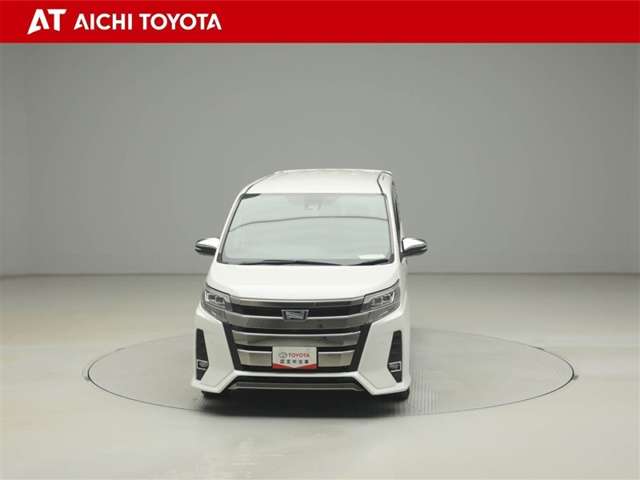 Toyota Noah 9