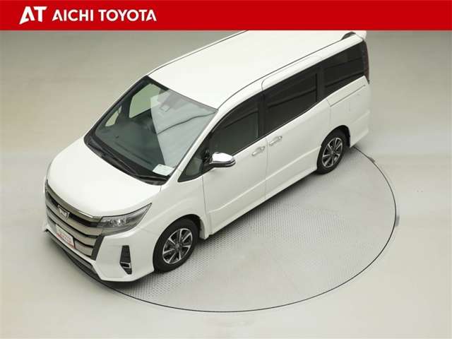Toyota Noah 10