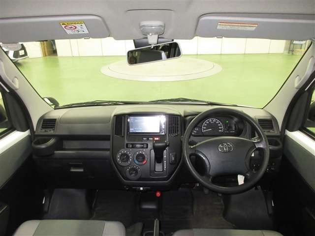 Toyota Town Ace Van 8